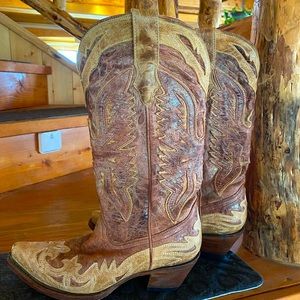 Corral hand crafted women’s cowgirl boots